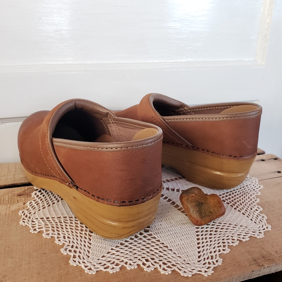 Dansko Honey Suede Clog Burnished Nubuck Pro Distressed Heritage Granny 38/7.5-8 - Picture 7 of 15